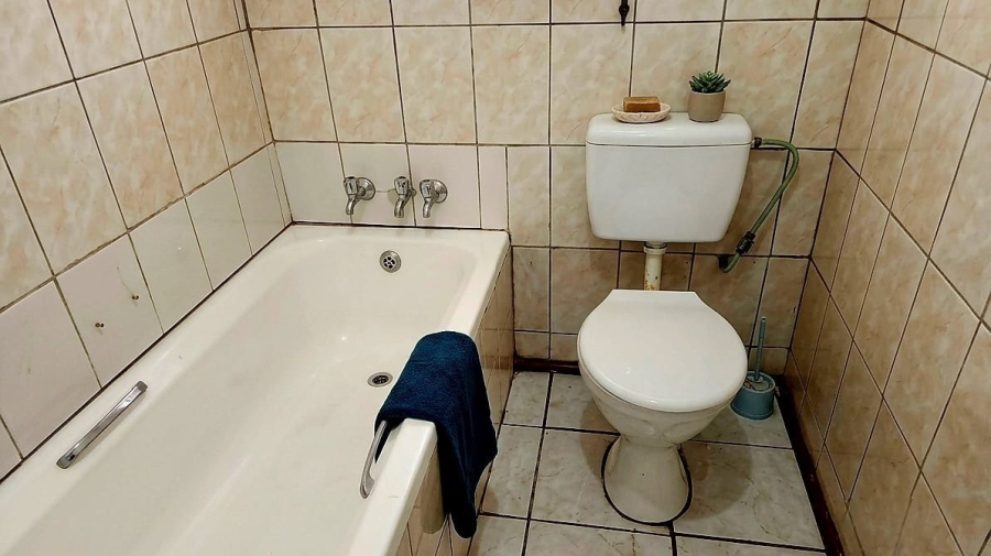 3 Bedroom Property for Sale in Geelhoutpark North West